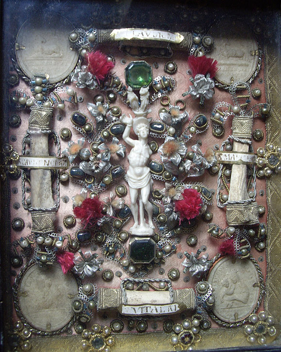 Cuadro relicario. Detalle