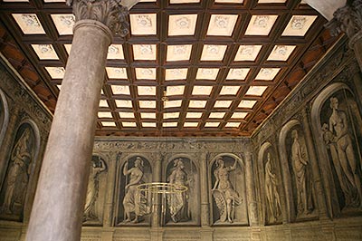 Detalle de la escalera del Palacio del Marqués de San Adrián