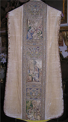 Casulla. Parroquia de Santa María de Viana.