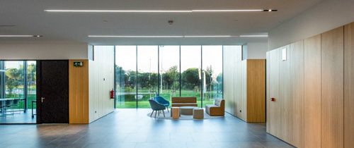 Interior del edificio de posgrado